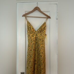 Petersyn floral midi dress